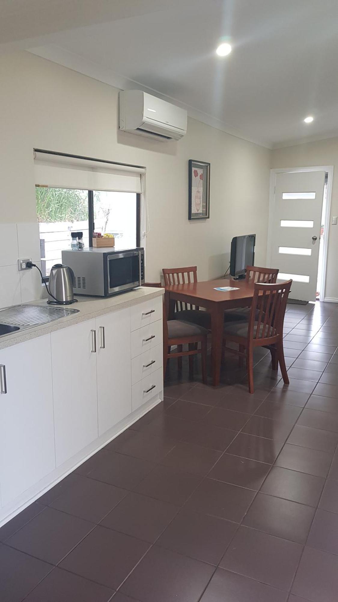 Lilacs Waterfront Villas & Cottages Albany Bilik gambar